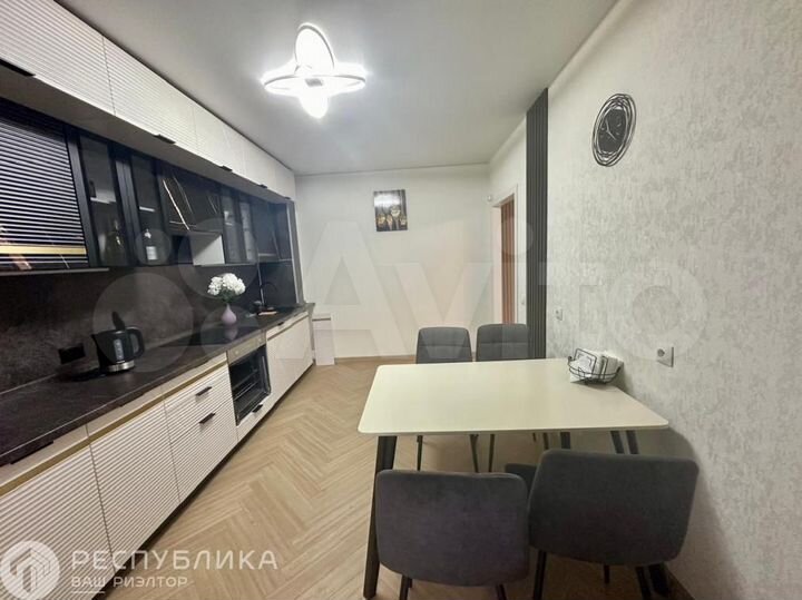 3-к. квартира, 83,7 м², 2/10 эт.