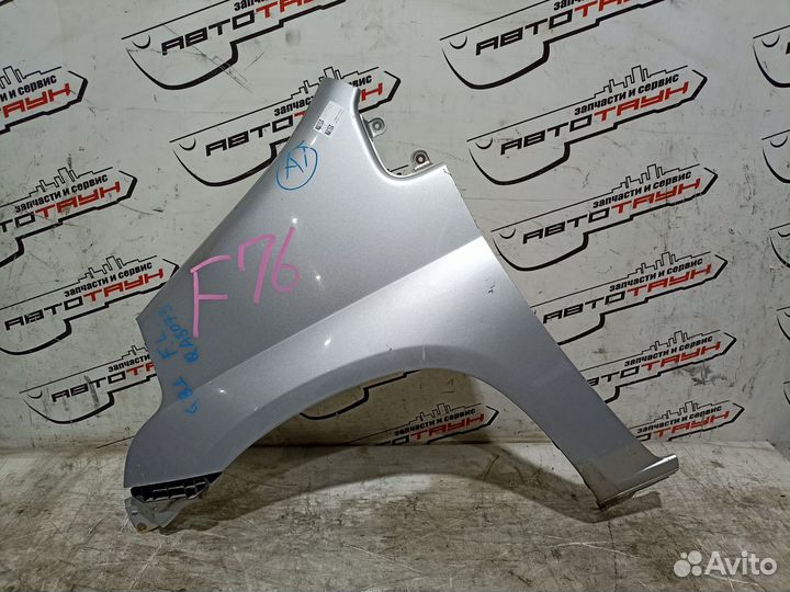 Крыло honda mobilio GB1 GB2 60261SCC000ZZ переднее левое 1 модель серебро, NH623M QA5073