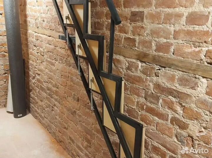 Лестница на антресольный этаж