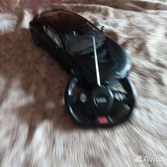 Машина на пульте управления