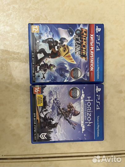 Sony playstation 4 +2 игры