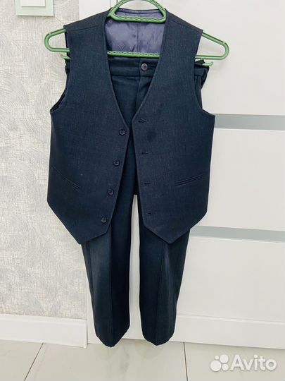 Школьная форма для мальчика серая