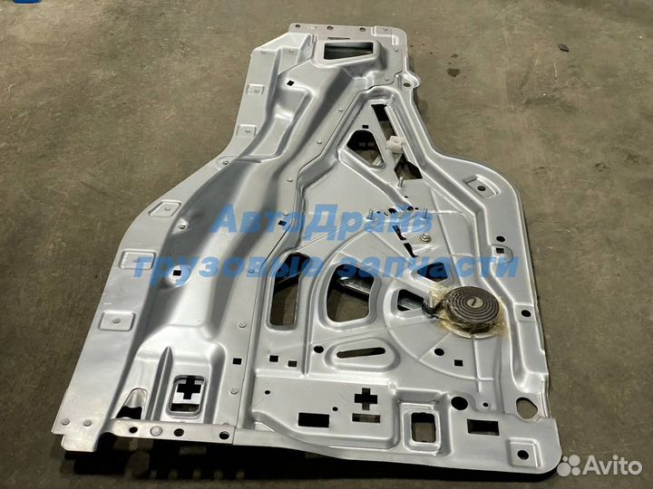 Стеклоподъемник Ман Тга Тгс Тгх передний левый