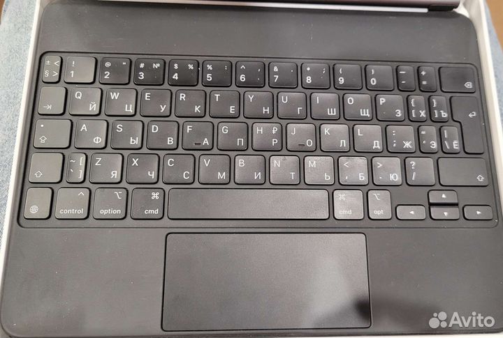 Apple smart keyboard iPad pro 11