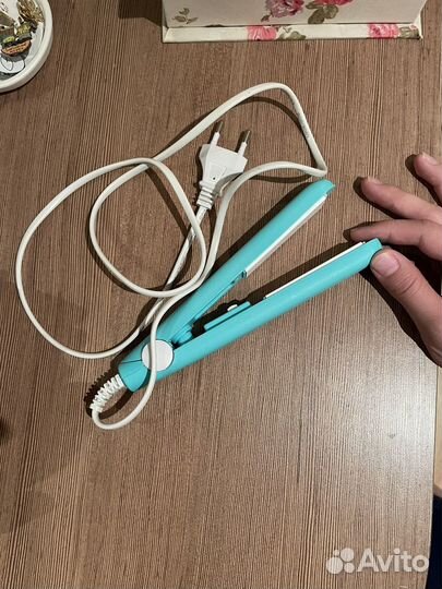 Выпрямитель для волос маленький
