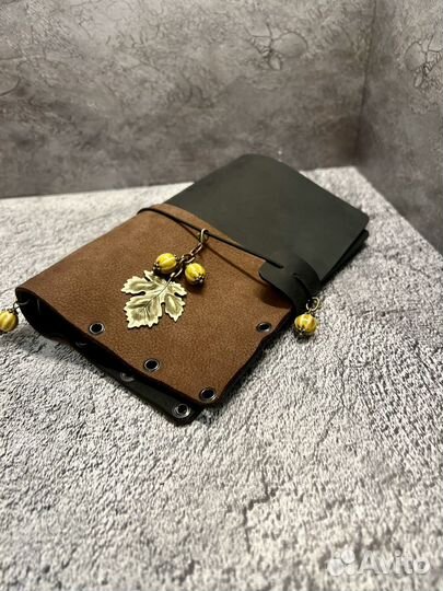 Обложка для ежедневника из кожи