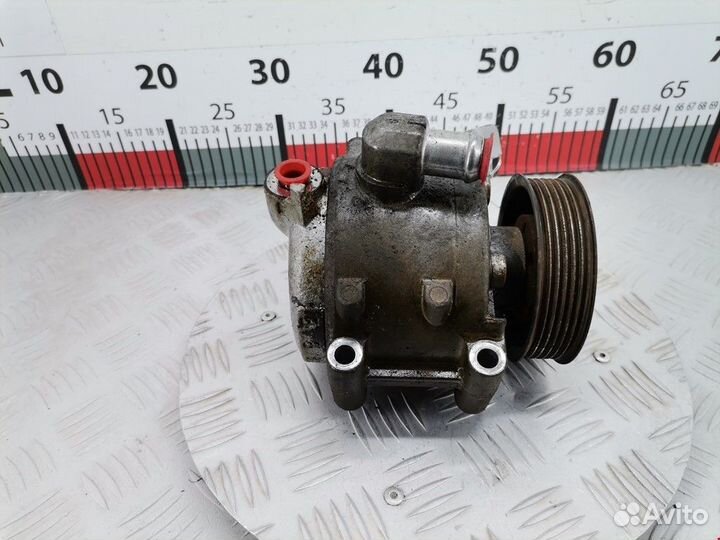 Насос гидроусилителя руля Land Rover RVB500060