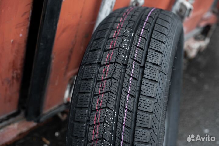 Zmax Icepioneer 868 195/60 R14 86H