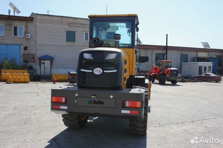 Фронтальный погрузчик Redstar ZL25S, 2023