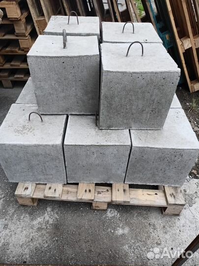 Бетонные блоки