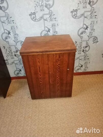 Швейная машинка зингер 1979г