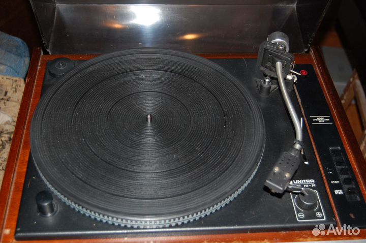 Проигрыватель винила