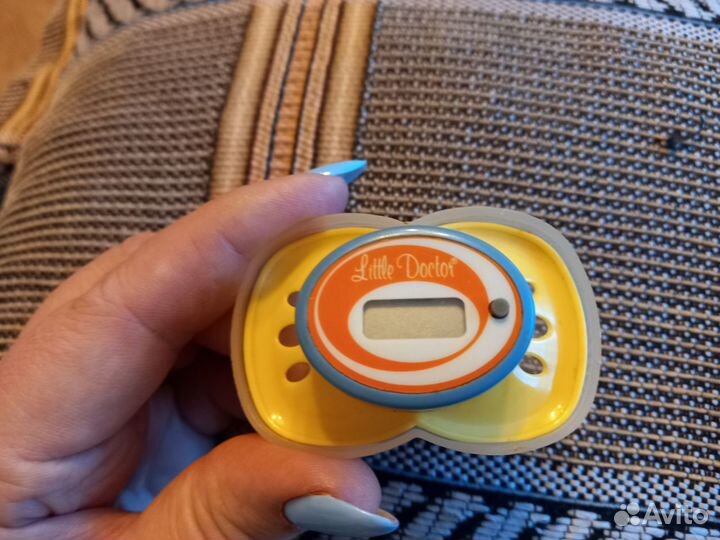 Градусник-соска для младенцев