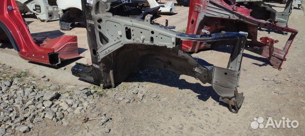 Четверть передняя правая Mitsubishi Outlander 3