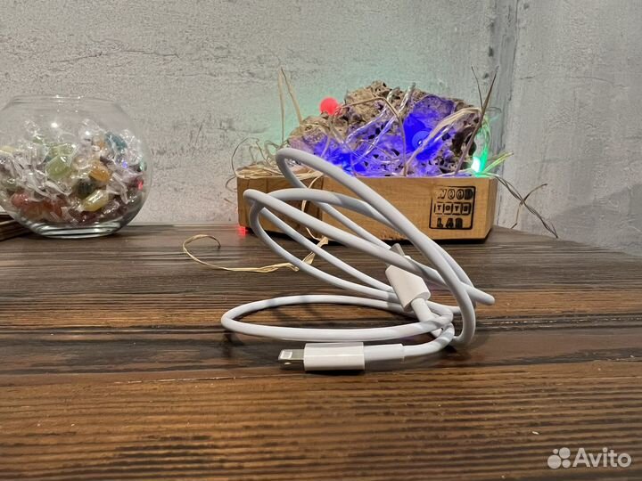 Зарядка на iPhone 20w с кабелем