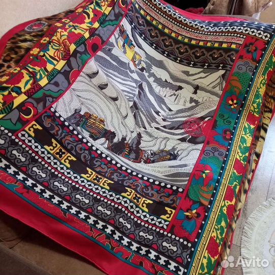 Шелковый платок hermes оригинал 130х130 см