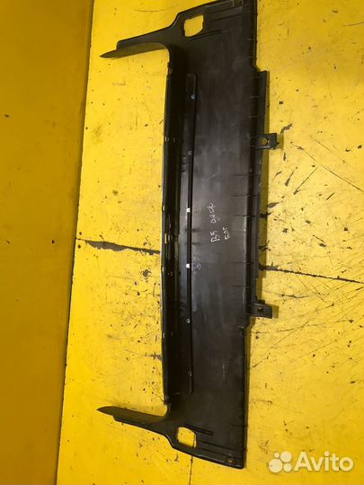 Накладка задней панели Volkswagen Passat 2000-2005