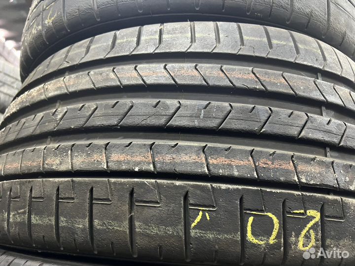 Pirelli P Zero PZ4 245/35 R20