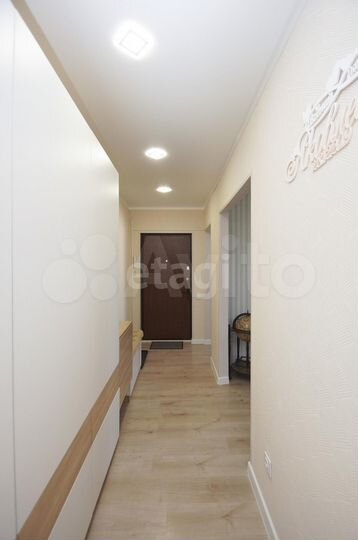 3-к. квартира, 72 м², 10/10 эт.