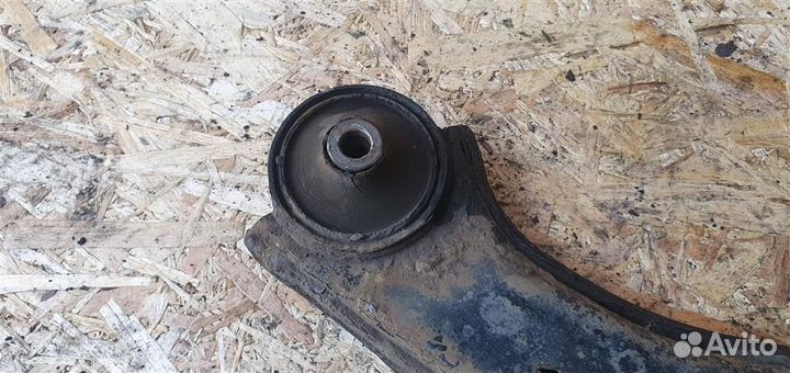 Рычаг передний левый Opel Corsa D 2006-2015