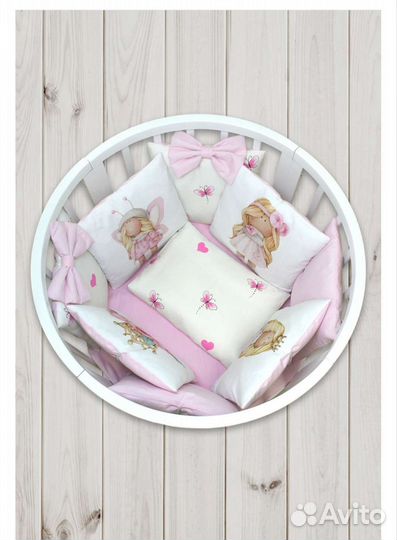 Комплект в кроватку бортики одеяло подушка