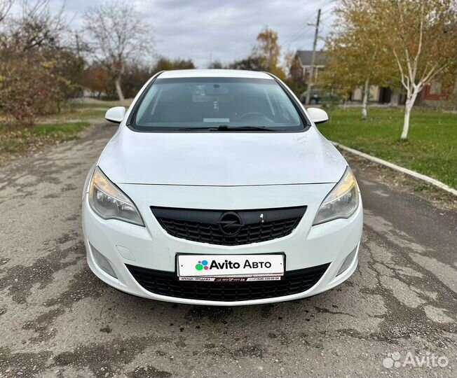 Opel Astra 1.6 AT, 2011, 178 000 км