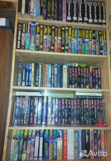 Российская и зарубежная фантастика, книги