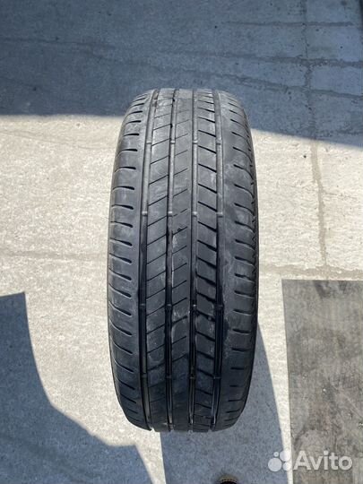 Bridgestone Alenza 001 225/60 R18 104W