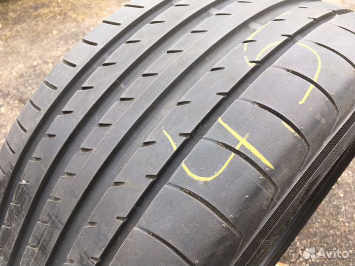 Yokohama Advan Sport V105 255/40 R18