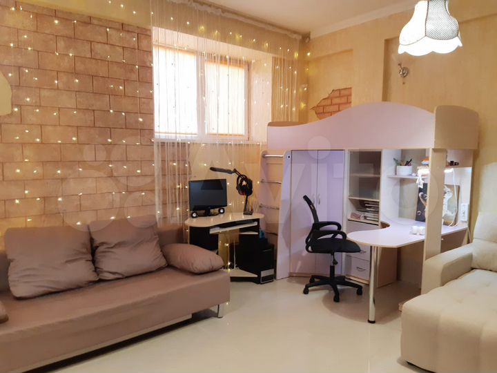 Квартира-студия, 50 м², 1/9 эт.