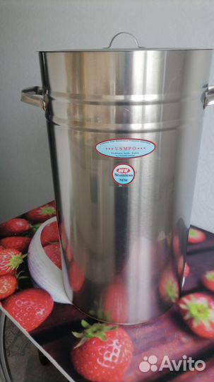 Бак нержавейка с крышкой