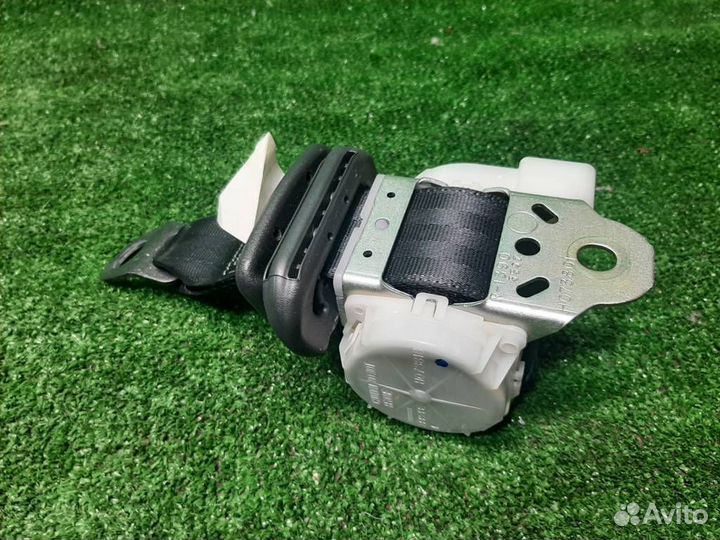 Ремень безопасности задний правый Toyota Aygo B10