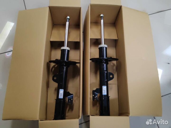Амортизаторы передние highlander 2010-2013
