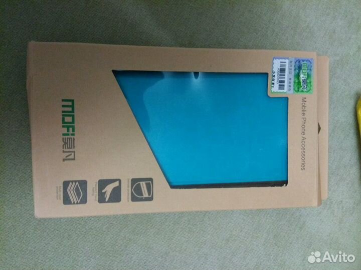 Чехол и защитное стекло