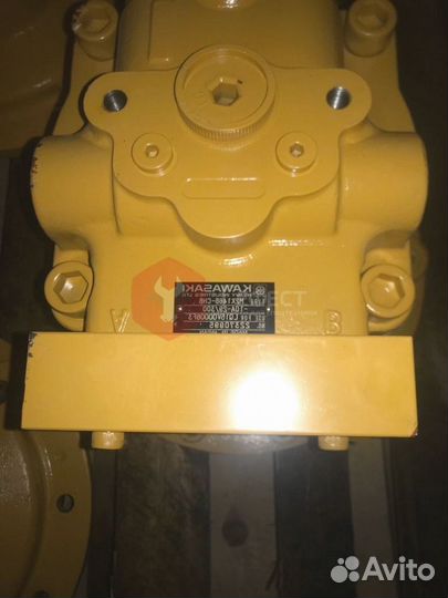 Гидромотор редуктора поворота Komatsu PC300-8