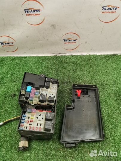 Блок предохранителей моторный Mazda 3 хетчбек BK