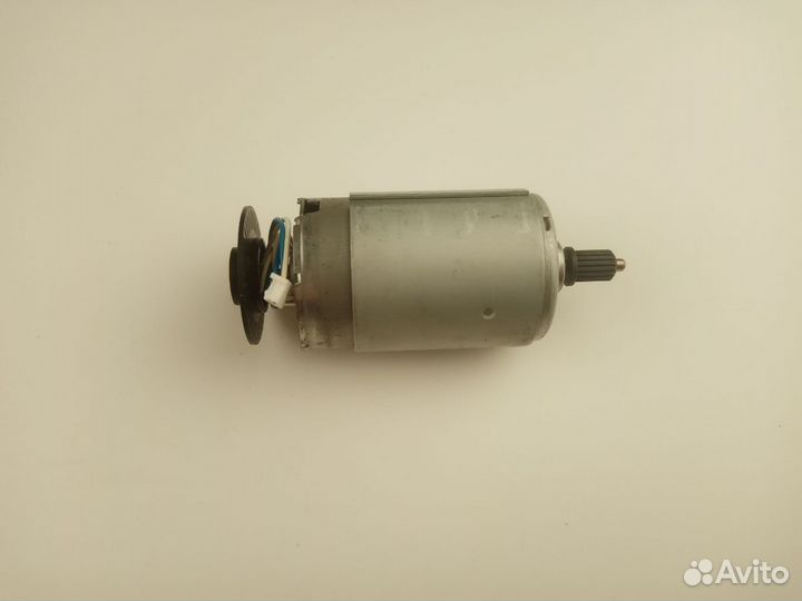 RM1-7544 главный мотор (двигатель) HP