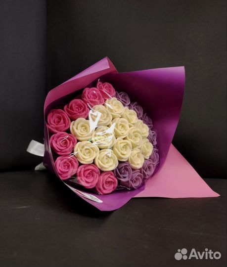 Букет - 29 Роз из Белого Шоколада