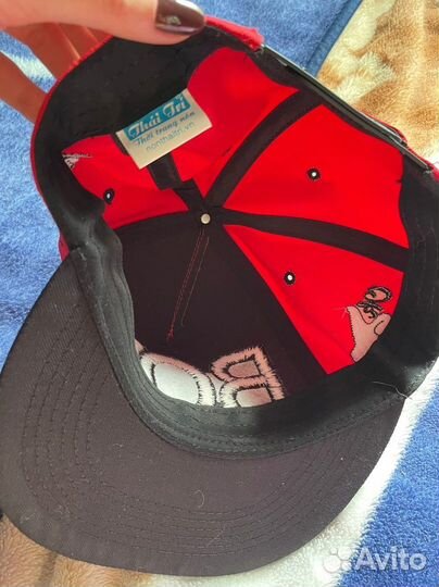 Кепка красная BOY