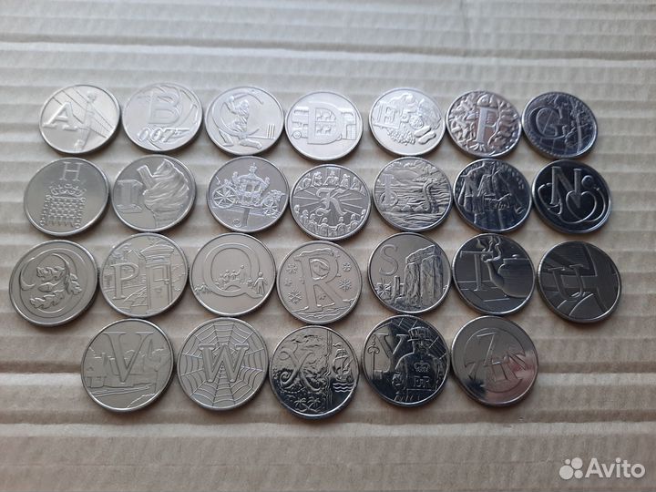 Великобритания 10 пенсов. Английский алфавит. 2018