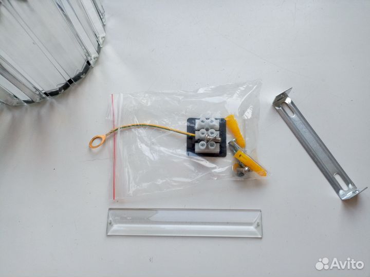 Светильник потолочный