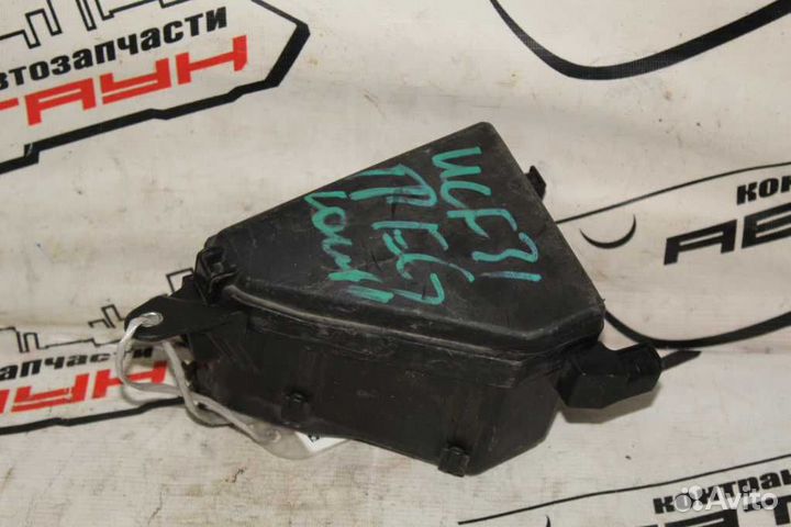 Блок предохранителей toyota lexus celsior LS430 UC