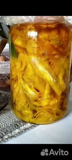 Живые масла лаванды, лилии, шалфея, розы, сосны