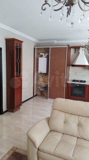 3-к. квартира, 93 м², 2/5 эт.