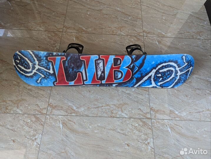 Доска LibTech Banana 110 + боты DC + крепы Burton