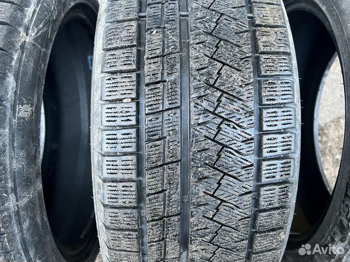 Triangle TR246 235/45 R18