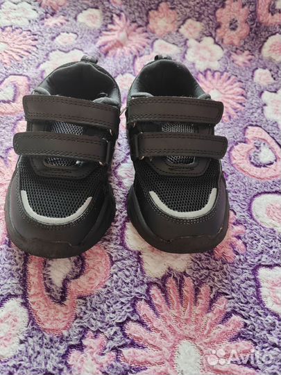 Кроссовки детские для мальчика 24