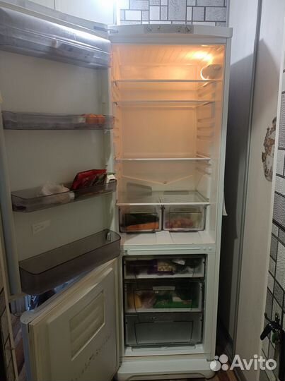 Холодильник ariston мва 8185 019 бу