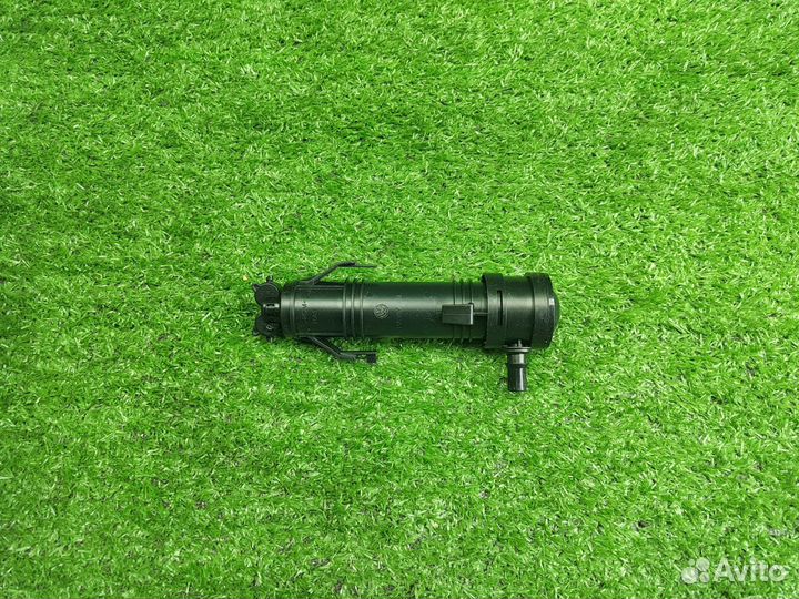 Форсунка омывателя фары правая VW Touareg VAG