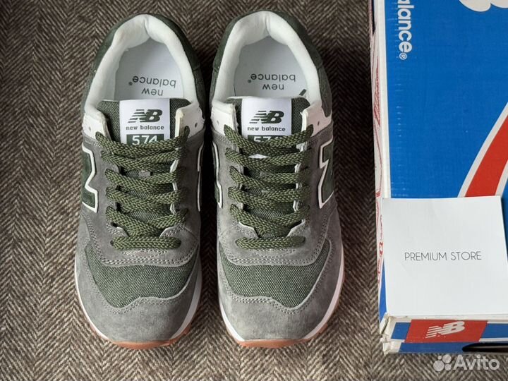 New Balance 574 Green